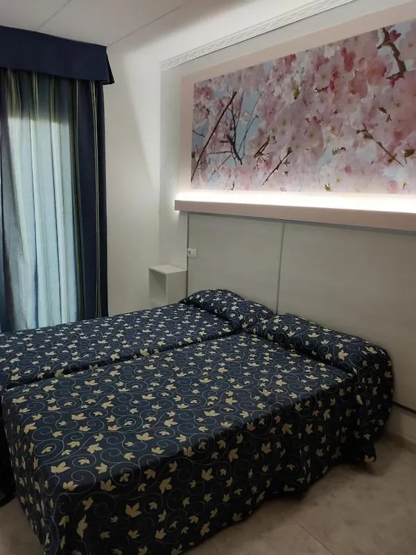 Guest house Hvalles Hotel Malgrat de Mar
